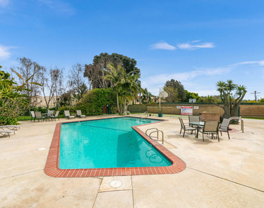 6481 Kanan Dume Road - Photo Thumbnail 20