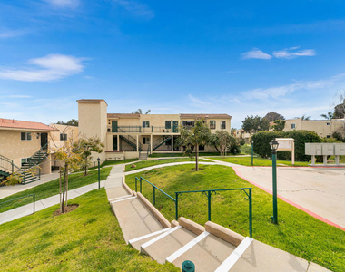 6481 Kanan Dume Road - Photo Thumbnail 25