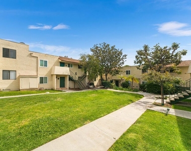 6481 Kanan Dume Road - Photo Thumbnail 16
