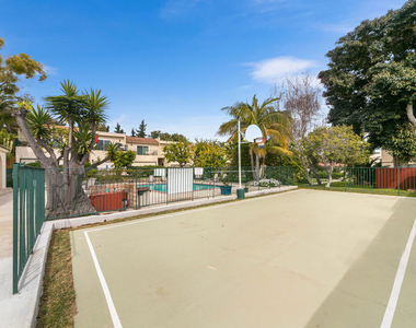 6481 Kanan Dume Road - Photo Thumbnail 22