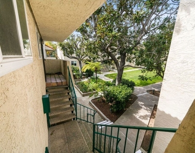 6481 Kanan Dume Road - Photo Thumbnail 12