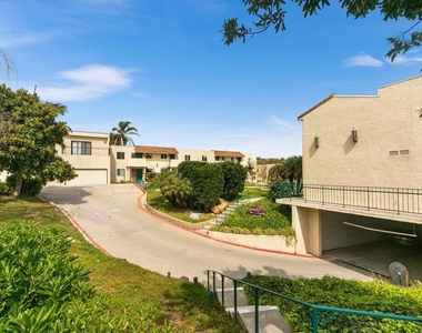 6481 Kanan Dume Road - Photo Thumbnail 17