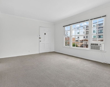 314 N St Andrews Place - Photo Thumbnail 19