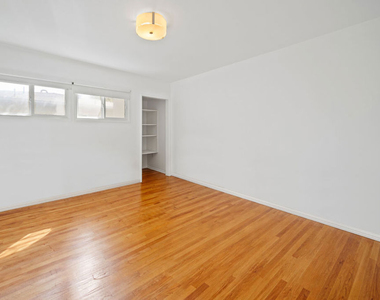 2124 Hillsboro Avenue - Photo Thumbnail 13