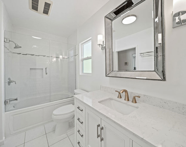 2124 Hillsboro Avenue - Photo Thumbnail 12
