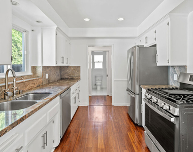 2124 Hillsboro Avenue - Photo Thumbnail 7