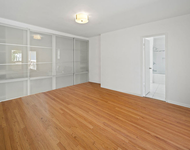 2124 Hillsboro Avenue - Photo Thumbnail 10