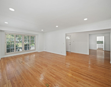 2124 Hillsboro Avenue - Photo Thumbnail 2