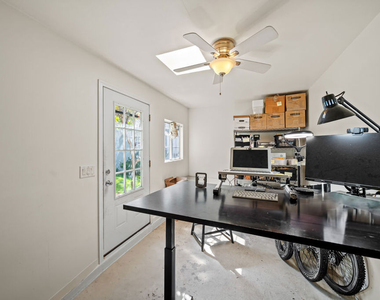 2124 Hillsboro Avenue - Photo Thumbnail 23