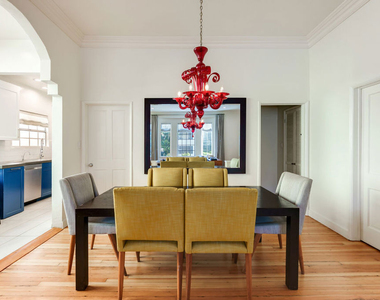 1014 N Doheny Drive - Photo Thumbnail 11