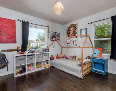 6601 Rubio Avenue - Photo Thumbnail 19