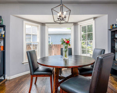 6601 Rubio Avenue - Photo Thumbnail 5