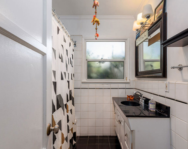 6601 Rubio Avenue - Photo Thumbnail 21