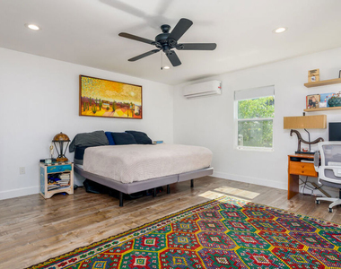 6601 Rubio Avenue - Photo Thumbnail 12