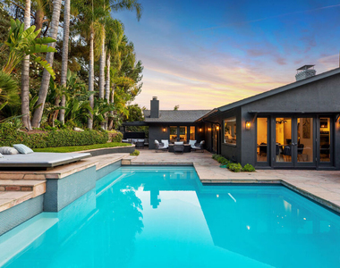 1744 N Doheny Drive - Photo Thumbnail 1