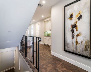 812 S Catalina Avenue - Photo Thumbnail 3