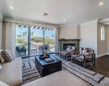 812 S Catalina Avenue - Photo Thumbnail 4