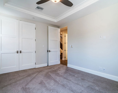 812 S Catalina Avenue - Photo Thumbnail 18
