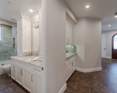 812 S Catalina Avenue - Photo Thumbnail 15