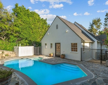 10527 Le Conte Avenue - Photo Thumbnail 37