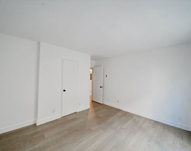 15 Spinnaker Street - Photo Thumbnail 17