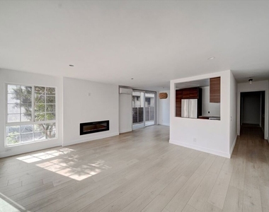 15 Spinnaker Street - Photo Thumbnail 3