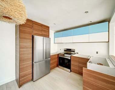 15 Spinnaker Street - Photo Thumbnail 8