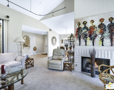 223 Serena Drive - Photo Thumbnail 5