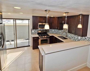 1138 20th Street - Photo Thumbnail 7