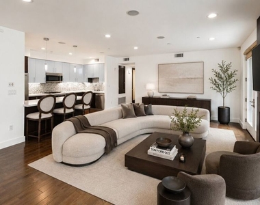 1304 Roxbury Drive - Photo Thumbnail 1