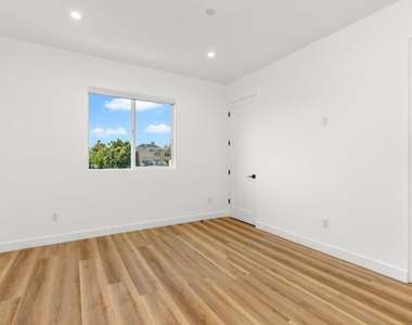 5225 W 20th Street - Photo Thumbnail 10