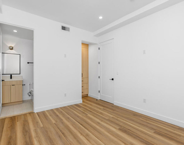 5225 W 20th Street - Photo Thumbnail 14