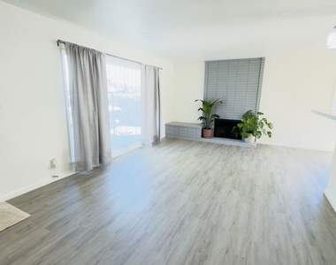 6403 Barela Avenue - Photo Thumbnail 1
