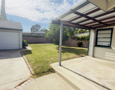 6403 Barela Avenue - Photo Thumbnail 18