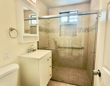 6403 Barela Avenue - Photo Thumbnail 9