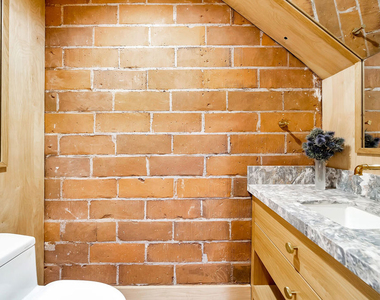 1033 Carol Drive - Photo Thumbnail 13