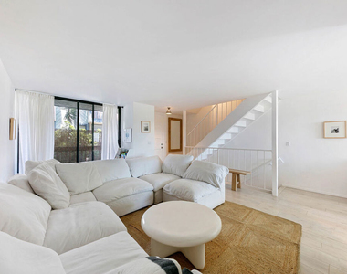 29239 Heathercliff Road - Photo Thumbnail 4