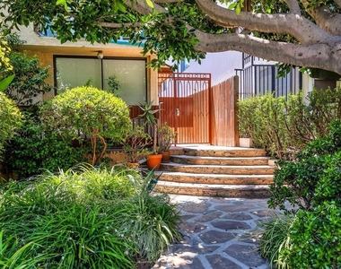 938 5th Street - Photo Thumbnail 1