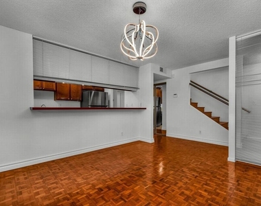 938 5th Street - Photo Thumbnail 3