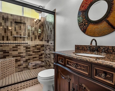 938 5th Street - Photo Thumbnail 9
