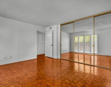 938 5th Street - Photo Thumbnail 6