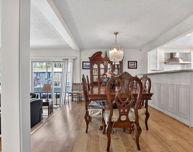 184 N Crescent Drive - Photo Thumbnail 7
