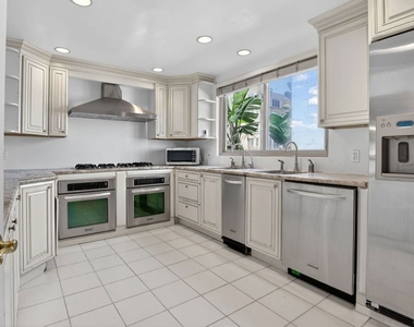 184 N Crescent Drive - Photo Thumbnail 19