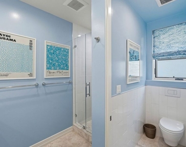 1041 N Spaulding Avenue - Photo Thumbnail 31