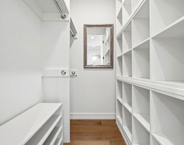 1041 N Spaulding Avenue - Photo Thumbnail 29