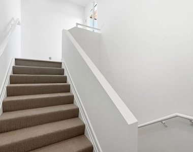 1041 N Spaulding Avenue - Photo Thumbnail 33