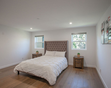 3751 Multiview Drive - Photo Thumbnail 54