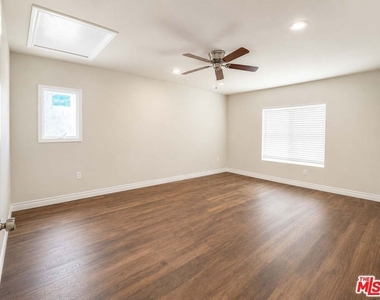 4049 Halldale Avenue - Photo Thumbnail 10