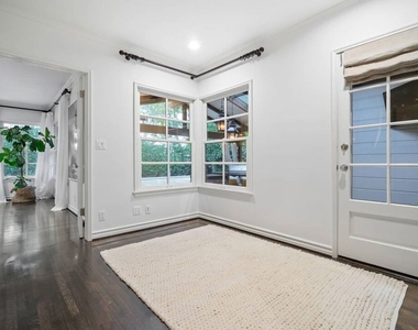 10576 Lindbrook Drive - Photo Thumbnail 29