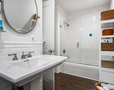 10576 Lindbrook Drive - Photo Thumbnail 28